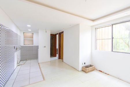 Sala de apartamento à venda com 2 quartos, 50m² em Olaria, Canoas