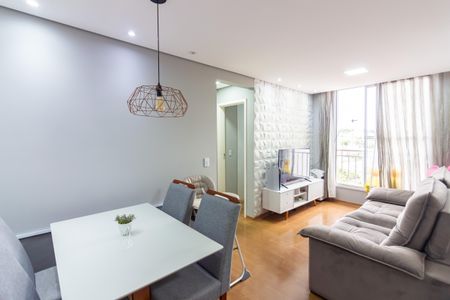Sala de apartamento à venda com 2 quartos, 49m² em São Pedro, Osasco