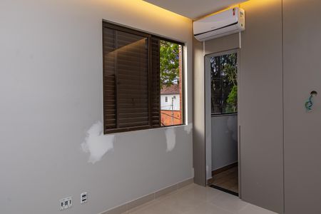 Apartamento à venda com 86m², 3 quartos e 3 vagas Apartamento à venda com 86m², 3 quartos e 3 vagasSuíte