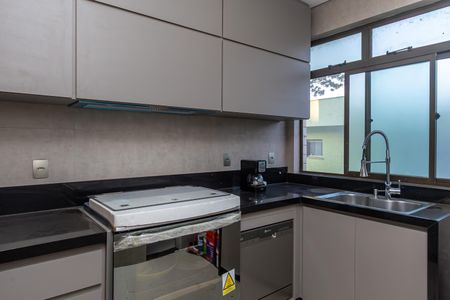 Cozinha de apartamento à venda com 3 quartos, 86m² em Dona Clara, Belo Horizonte
