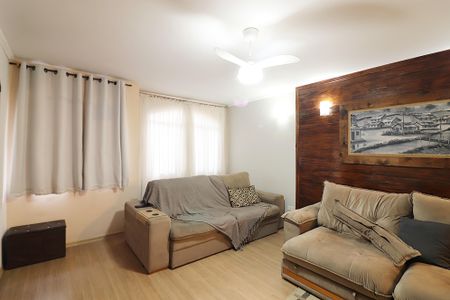 Casa à venda com 382m², 3 quartos e 6 vagasSala