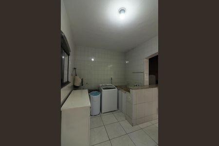 Casa à venda com 382m², 3 quartos e 6 vagasÁrea de Serviço