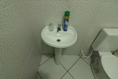 Casa à venda com 382m², 3 quartos e 6 vagasBanheiro de serviço