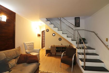 Casa à venda com 382m², 3 quartos e 6 vagasSala