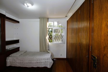 Apartamento à venda com 200m², 4 quartos e 2 vagasQuarto 3