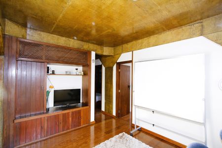 Apartamento à venda com 200m², 4 quartos e 2 vagasQuarto 2