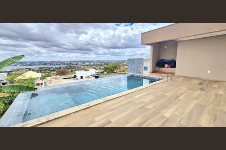 Casa à venda com 285m², 3 quartos e 4 vagas Casa à venda com 285m², 3 quartos e 4 vagasÁrea comum