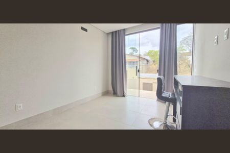 Casa à venda com 285m², 3 quartos e 4 vagas Casa à venda com 285m², 3 quartos e 4 vagasQuarto 2