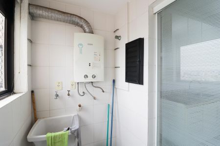 Apartamento à venda com 68m², 2 quartos e 2 vagasCozinha e Área de Serviço