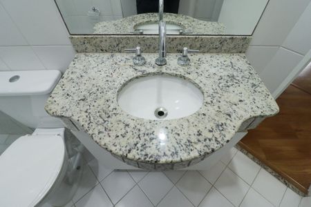 Apartamento à venda com 68m², 2 quartos e 2 vagasBanheiro Social