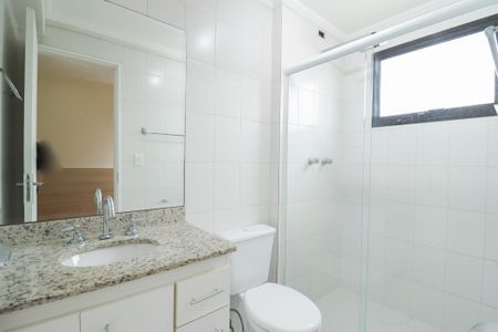 Apartamento à venda com 68m², 2 quartos e 2 vagasBanheiro da Suíte