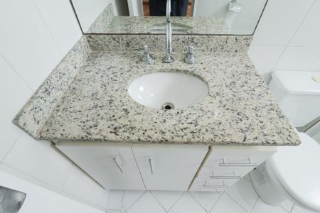 Apartamento à venda com 68m², 2 quartos e 2 vagasBanheiro da Suíte