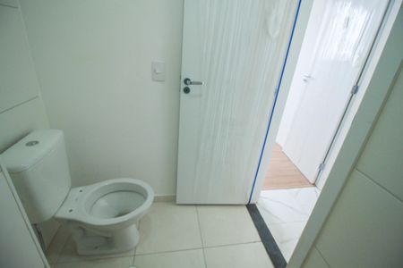 Apartamento para alugar com 34m², 2 quartos e sem vaga Apartamento para alugar com 34m², 2 quartos e sem vagaBanheiro Social