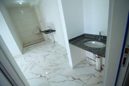 Apartamento para alugar com 34m², 2 quartos e sem vaga Apartamento para alugar com 34m², 2 quartos e sem vagaBanheiro Social