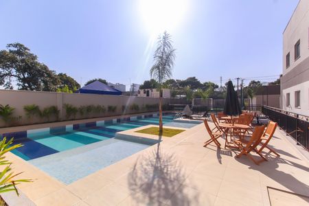 Apartamento para alugar com 34m², 2 quartos e sem vaga Apartamento para alugar com 34m², 2 quartos e sem vagaÁrea comum - Piscina