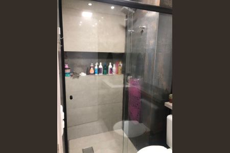 Banheiro de apartamento à venda com 2 quartos, 55m² em Jardim Independencia, São Bernardo do Campo