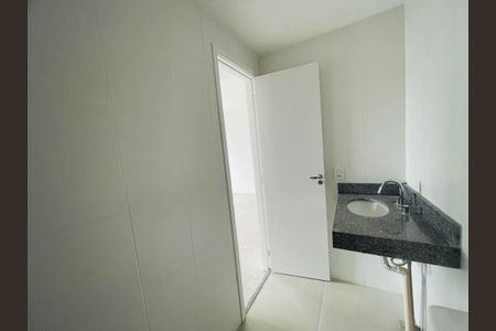 Apartamento à venda com 59m², 2 quartos e 1 vagaBanheiro 2