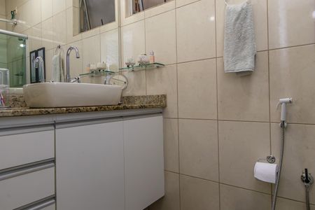 Casa à venda com 157m², 3 quartos e 3 vagasBanheiro da Suíte