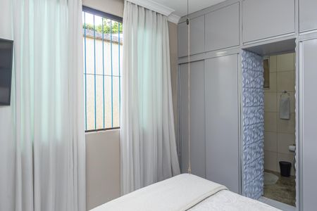 Casa à venda com 157m², 3 quartos e 3 vagasSuíte