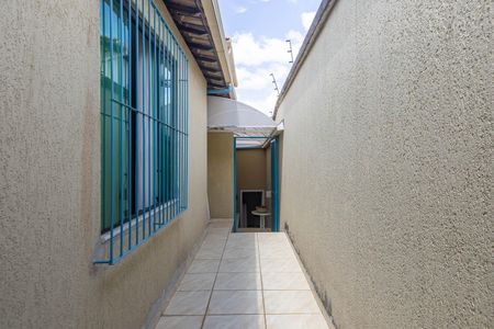 Casa à venda com 157m², 3 quartos e 3 vagasCorredor Externo