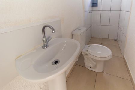 Banheiro de casa para alugar com 1 quarto, 40m² em Vila Rica, São Paulo