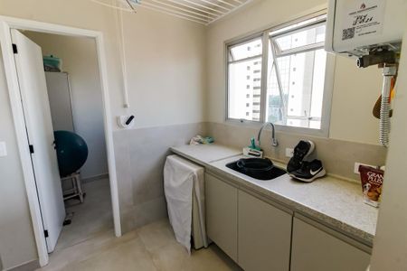 Apartamento à venda com 107m², 3 quartos e 2 vagasÁrea de Serviço