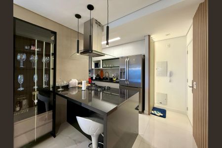 Apartamento à venda com 84m², 2 quartos e 2 vagasCozinha