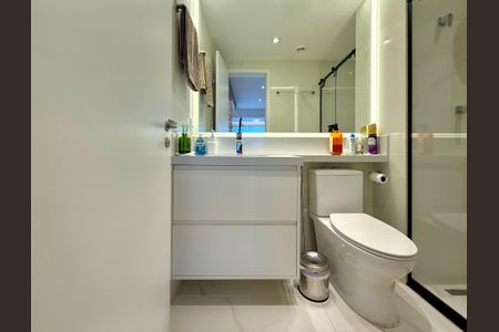 Apartamento à venda com 84m², 2 quartos e 2 vagasBanheiro Social