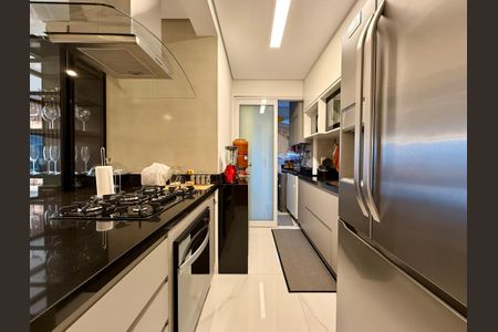 Apartamento à venda com 84m², 2 quartos e 2 vagasCozinha