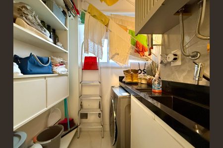 Apartamento à venda com 84m², 2 quartos e 2 vagasÁrea de Serviço