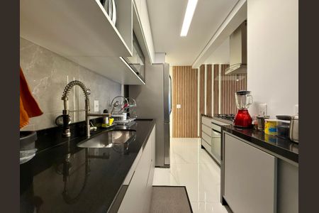 Apartamento à venda com 84m², 2 quartos e 2 vagasCozinha