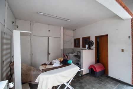 Casa à venda com 220m², 3 quartos e 3 vagasÁrea de Serviço