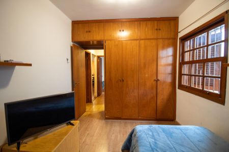 Casa à venda com 220m², 3 quartos e 3 vagasQuarto 2