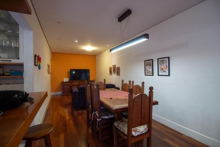 Sala de casa à venda com 3 quartos, 220m² em Conjunto Residencial Butanta, São Paulo