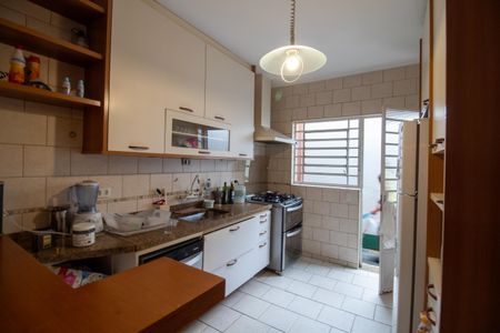 Casa à venda com 220m², 3 quartos e 3 vagasCozinha