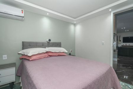 Quarto de casa à venda com 2 quartos, 85m² em Santa Rosa de Lima, Porto Alegre