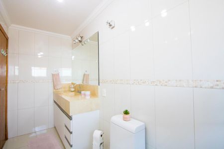 Casa à venda com 135m², 2 quartos e 2 vagasBanheiro Suíte