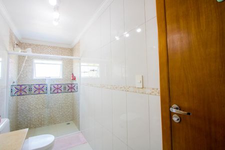 Casa à venda com 135m², 2 quartos e 2 vagasBanheiro Suíte