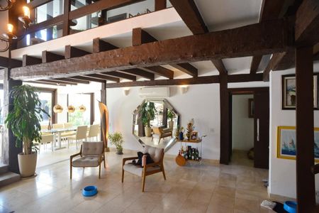 Sala de casa de condomínio à venda com 4 quartos, 675m² em Barra da Tijuca, Rio de Janeiro