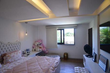 Casa de condomínio à venda com 675m², 4 quartos e 4 vagasSuíte 2