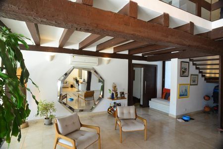 Sala de casa de condomínio à venda com 4 quartos, 675m² em Barra da Tijuca, Rio de Janeiro