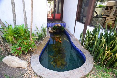 Casa de condomínio à venda com 675m², 4 quartos e 4 vagasÁrea Externa 