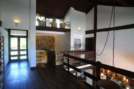 Casa de condomínio à venda com 675m², 4 quartos e 4 vagasCorredor