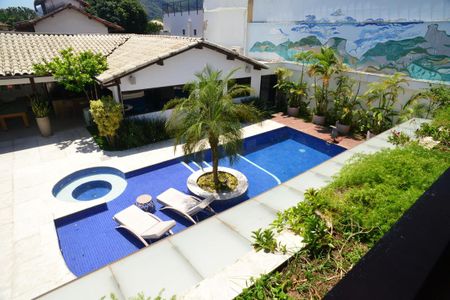 Casa de condomínio à venda com 675m², 4 quartos e 4 vagasVista da Varanda