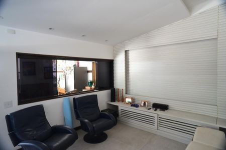 Casa de condomínio à venda com 675m², 4 quartos e 4 vagasSala 2