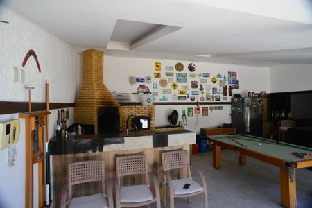 Casa de condomínio à venda com 675m², 4 quartos e 4 vagasÁrea comum - Churrasqueira