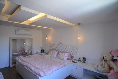 Casa de condomínio à venda com 675m², 4 quartos e 4 vagasSuíte 2