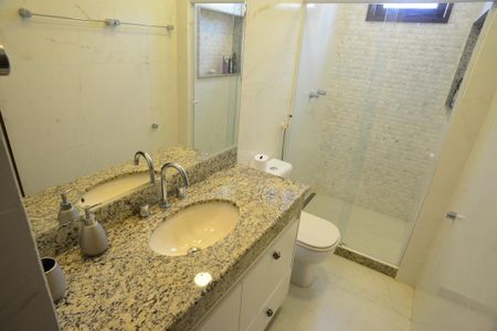 Casa de condomínio à venda com 675m², 4 quartos e 4 vagasBanheiro da Suíte 3