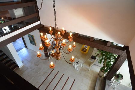 Casa de condomínio à venda com 675m², 4 quartos e 4 vagasCorredor