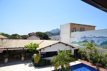 Casa de condomínio à venda com 675m², 4 quartos e 4 vagasVista da Varanda